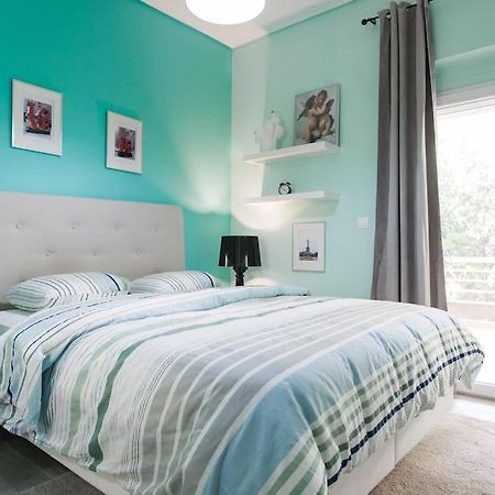 Lux Beach Apartment Vári Kültér fotó
