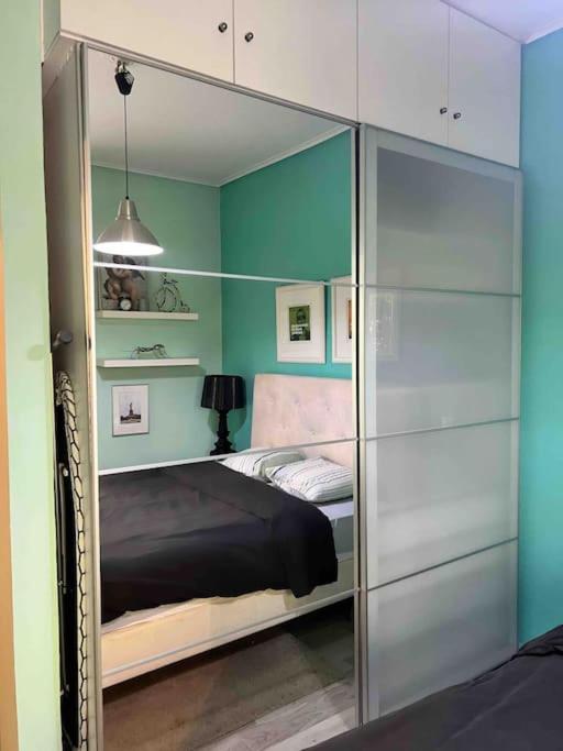 Lux Beach Apartment Vári Kültér fotó