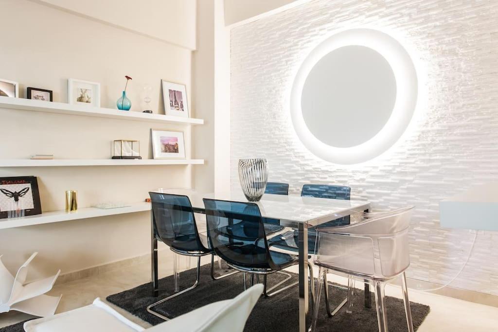 Lux Beach Apartment Vári Kültér fotó