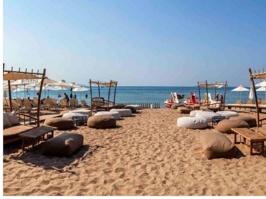 Lux Beach Apartment Vári Kültér fotó