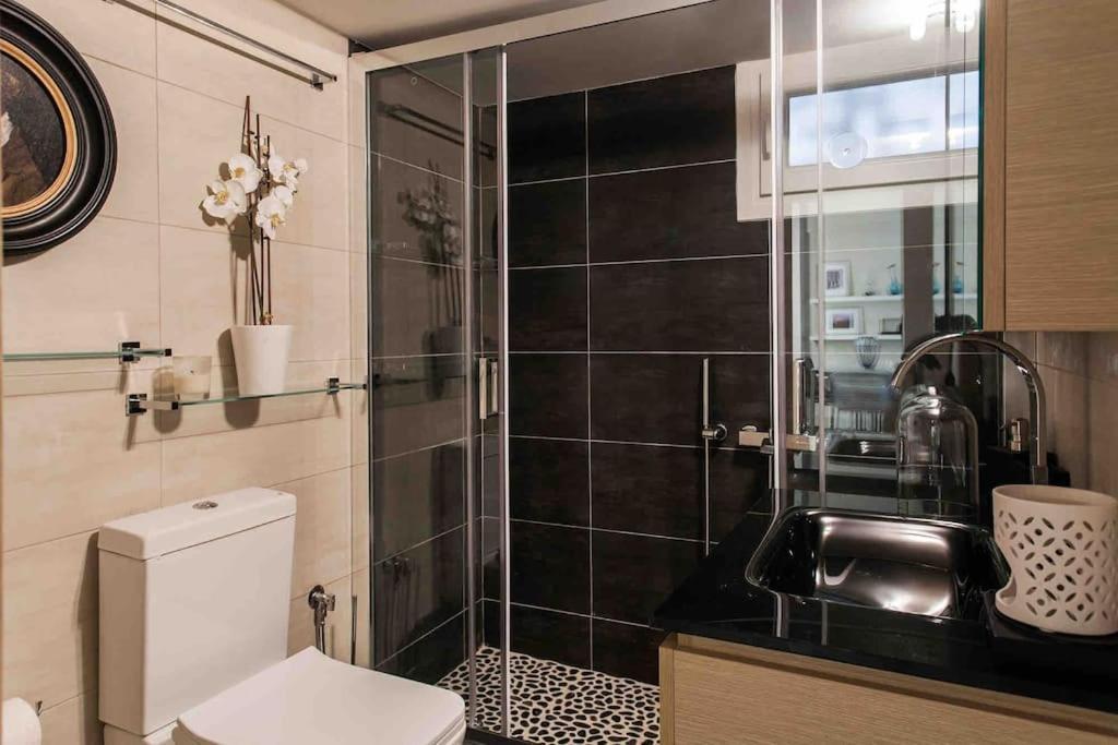 Lux Beach Apartment Vári Kültér fotó